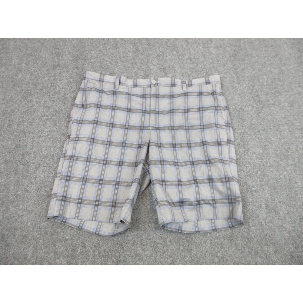 IZOD Shorts Mens 42 Gray Plaid Microfiber Golf Chino 11 Inseam Casual Summer